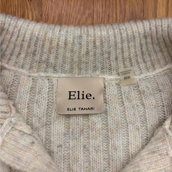 Elie Tahari Cream V-Neck Sweater - Picture 2 of 2